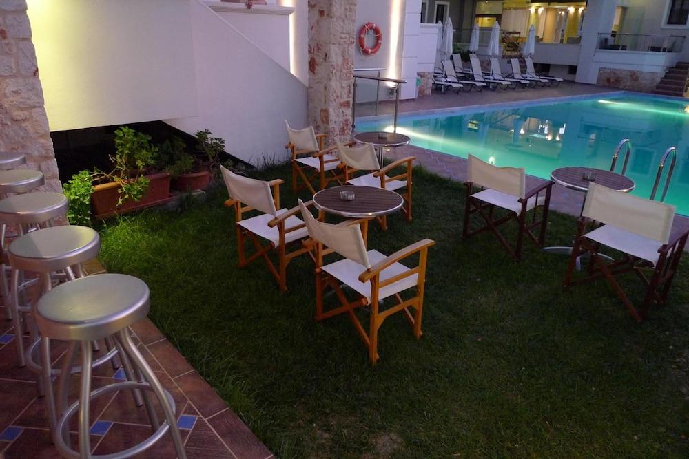 Theros Hotel Tavronitis Dış mekan fotoğraf