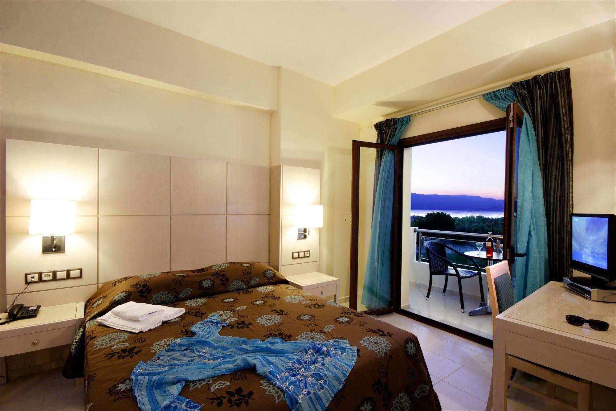 Theros Hotel Tavronitis Dış mekan fotoğraf